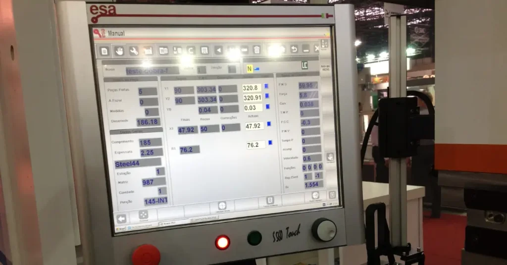 Dobradeira-CNC